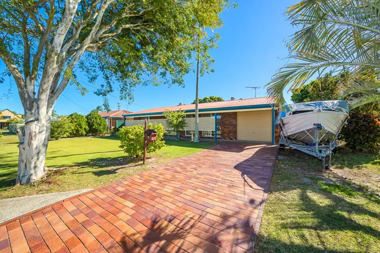 5 Sun Court, Banksia Beach QLD 4507