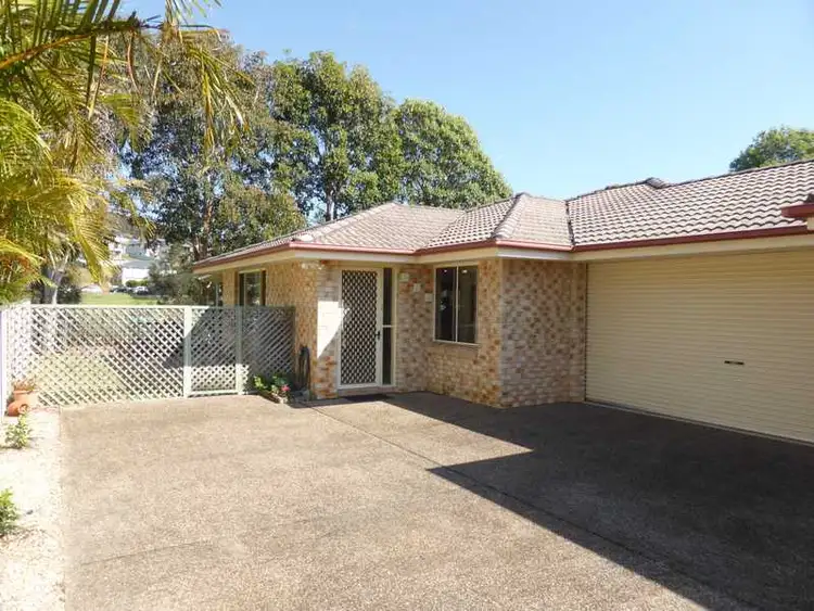 2/5 Burke Close, Forster NSW 2428