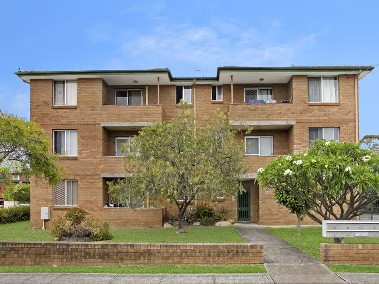 6/248 River Avenue, Carramar NSW 2163