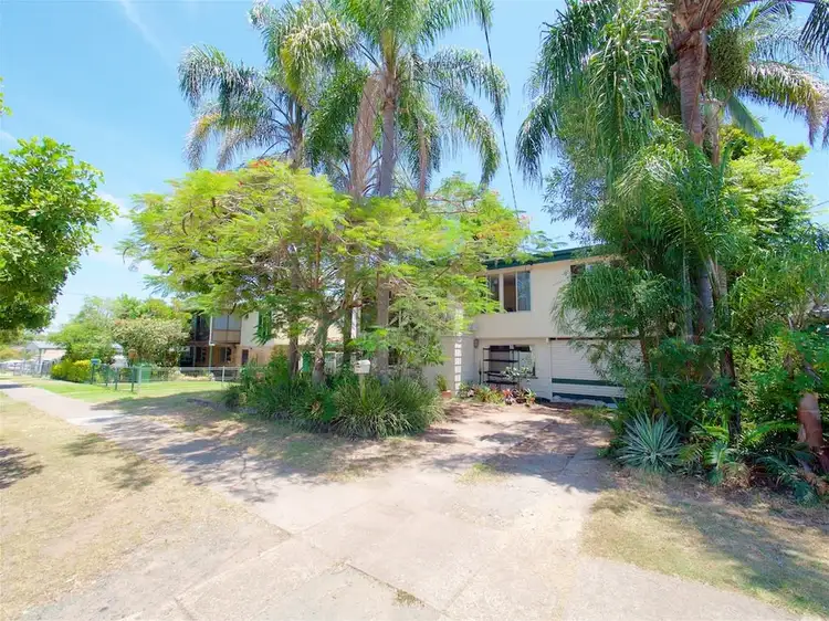 32 Aquarius Drive, Kingston QLD 4114