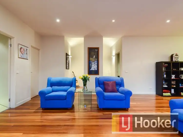 Sixth view of Homely house listing, 10 Glenisla Way, Berwick VIC 3806