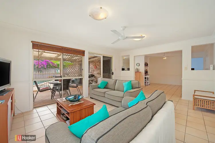 Sixth view of Homely house listing, 8 Calvert Close, Murrumba Downs QLD 4503