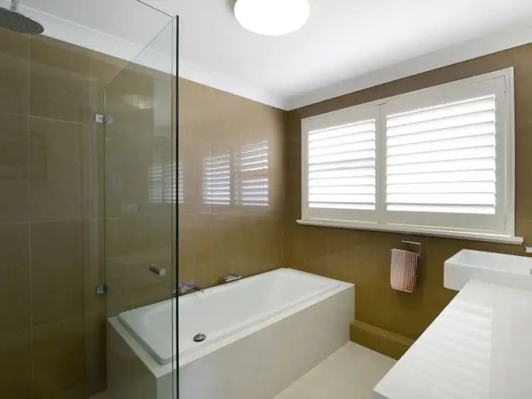 Fifth view of Homely unit listing, 12/32 Undercliff Road, Freshwater NSW 2096