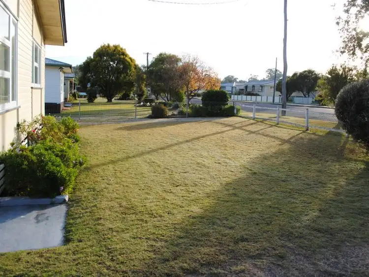 Fifth view of Homely house listing, 2 Evans Crescent, Warwick QLD 4370