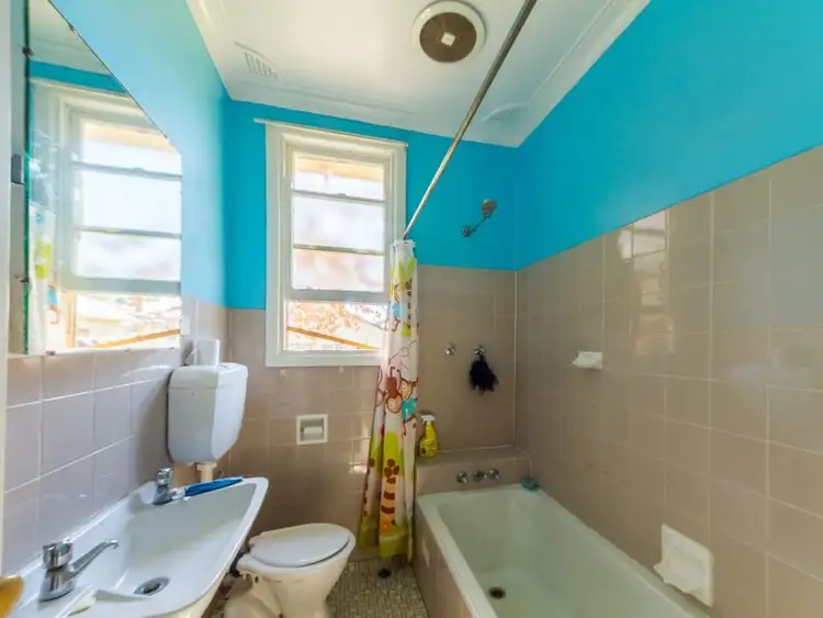 Fifth view of Homely house listing, 2 Sheahan Street, Cowra NSW 2794