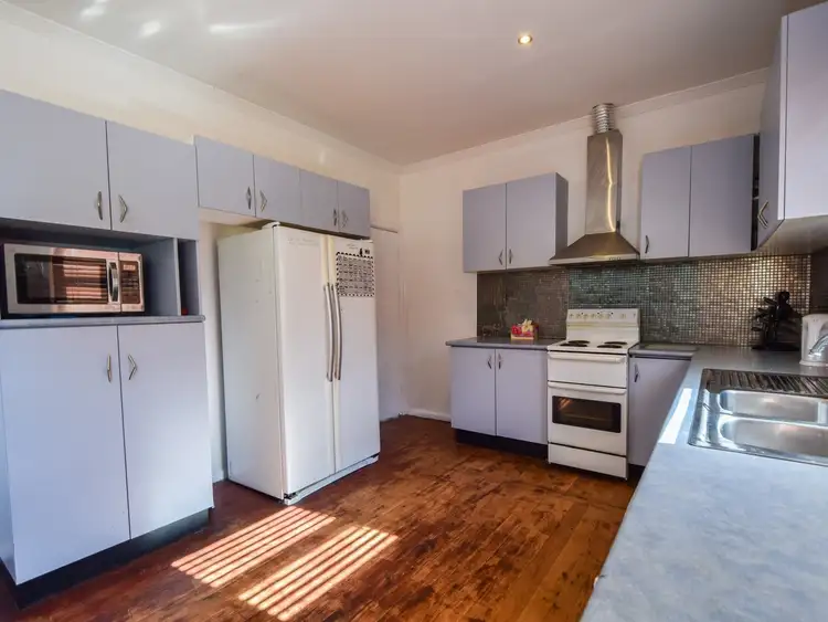 Sixth view of Homely house listing, 3 Nasmyth Street, Young NSW 2594