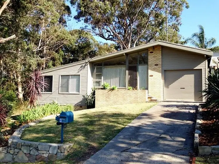 4 Andrew Road, Valentine NSW 2280