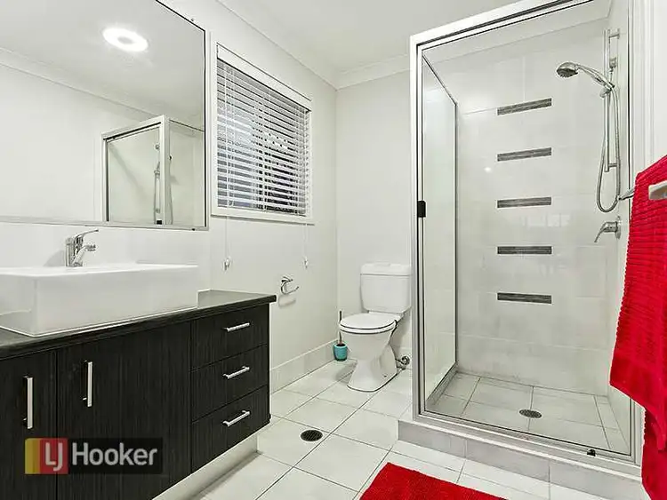 Fifth view of Homely house listing, 8 Seeana Court, Upper Kedron QLD 4055