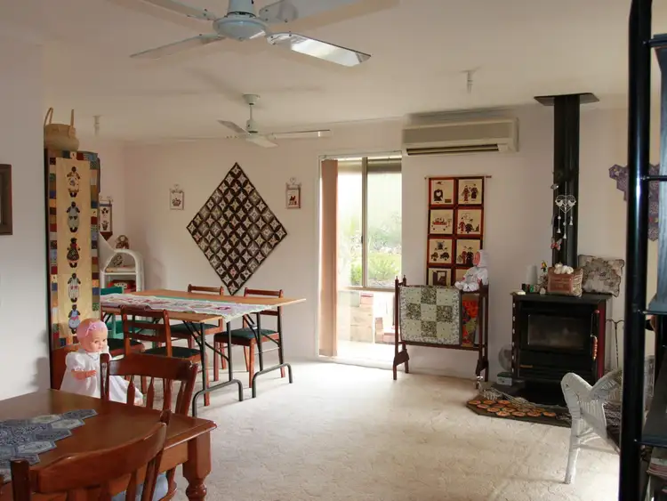Sixth view of Homely house listing, 10 Oswald Drive, Alexandra VIC 3714