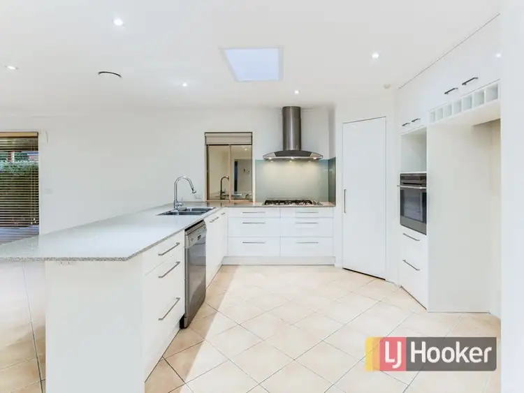 Second view of Homely house listing, 3 Quail Court, Narre Warren South VIC 3805
