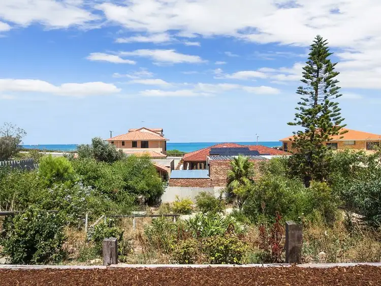 Fifth view of Homely house listing, 11 Compass Circle, Yanchep WA 6035