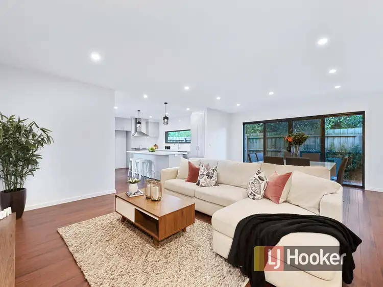 Sixth view of Homely townhouse listing, 450A Centre Road, Berwick VIC 3806