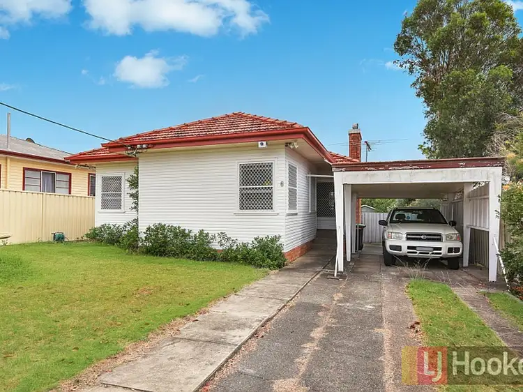 6 Yarravel Street, South Kempsey NSW 2440