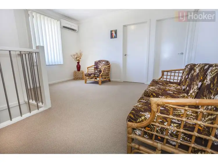 Seventh view of Homely townhouse listing, 5 Densham Way, Craigieburn VIC 3064