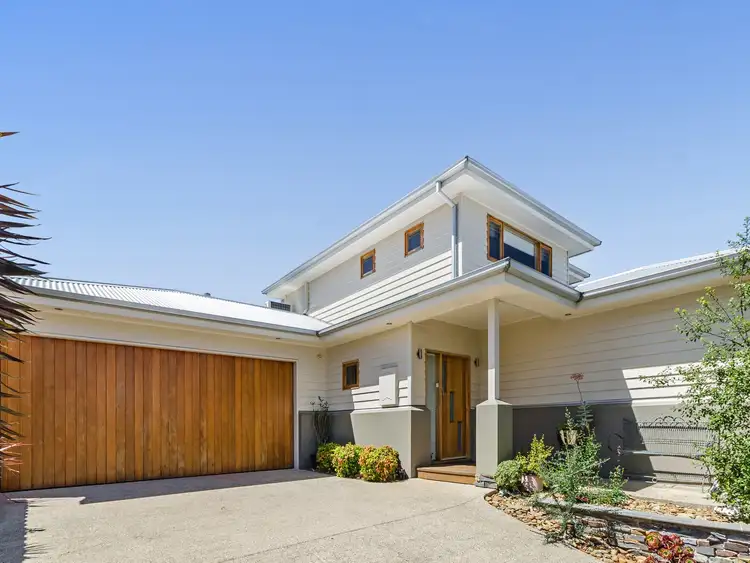 2/4 Bay Shore Avenue, Clifton Springs VIC 3222