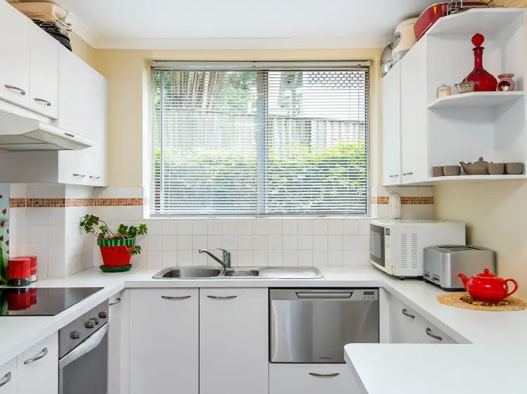 Third view of Homely apartment listing, 1/12 Seaview Avenue, Newport NSW 2106