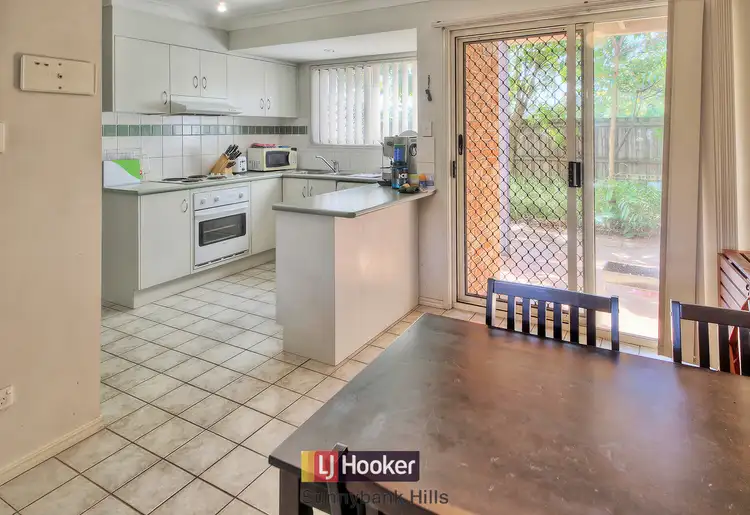 Fifth view of Homely townhouse listing, 5/88 Bleasby Road, Eight Mile Plains QLD 4113