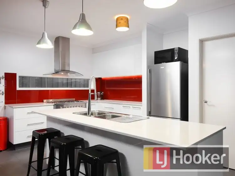 Second view of Homely house listing, 10 Jefferson Avenue, Cranbourne North VIC 3977