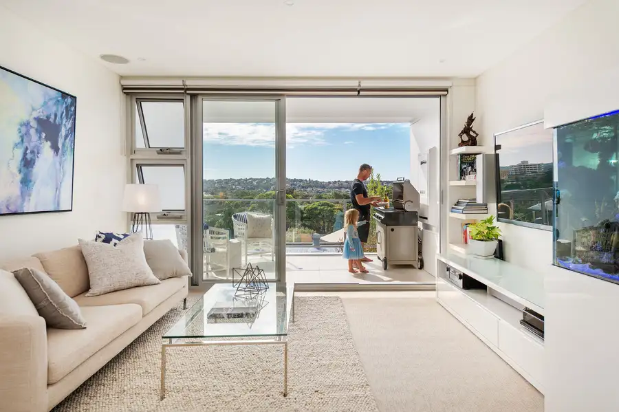 Main view of Homely unit listing, 5/72-74 Pacific Parade, Dee Why NSW 2099