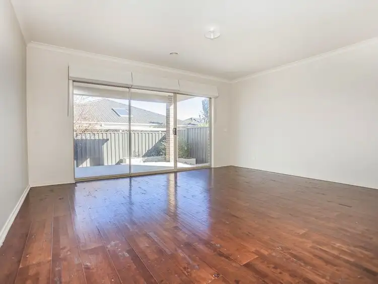 Fifth view of Homely house listing, 7 Cradle Mountain Drive, Craigieburn VIC 3064