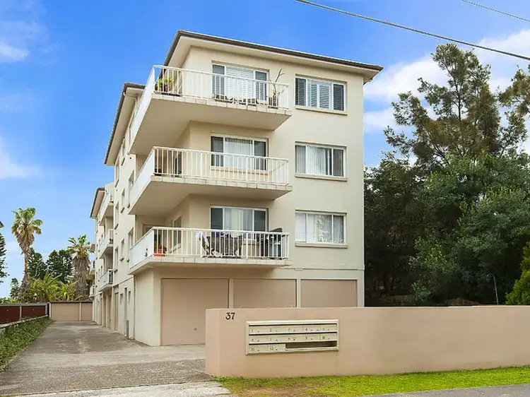 Fifth view of Homely unit listing, 9/37 Seabeach Avenue, Mona Vale NSW 2103