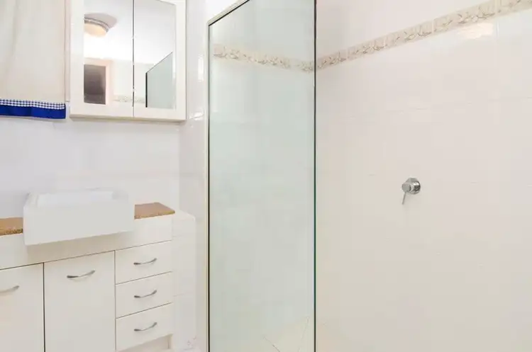 Sixth view of Homely unit listing, 2/20 Bright Avenue, Labrador QLD 4215