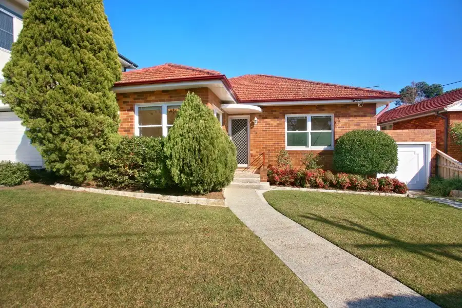 Main view of Homely house listing, 30 Raeburn Avenue, Castlecrag NSW 2068