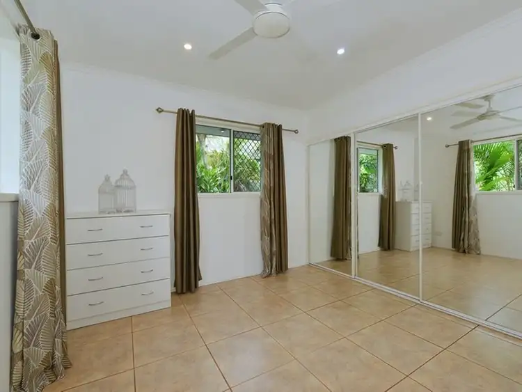 Fifth view of Homely villa listing, 9/87 Macilwraith St, Manoora QLD 4870