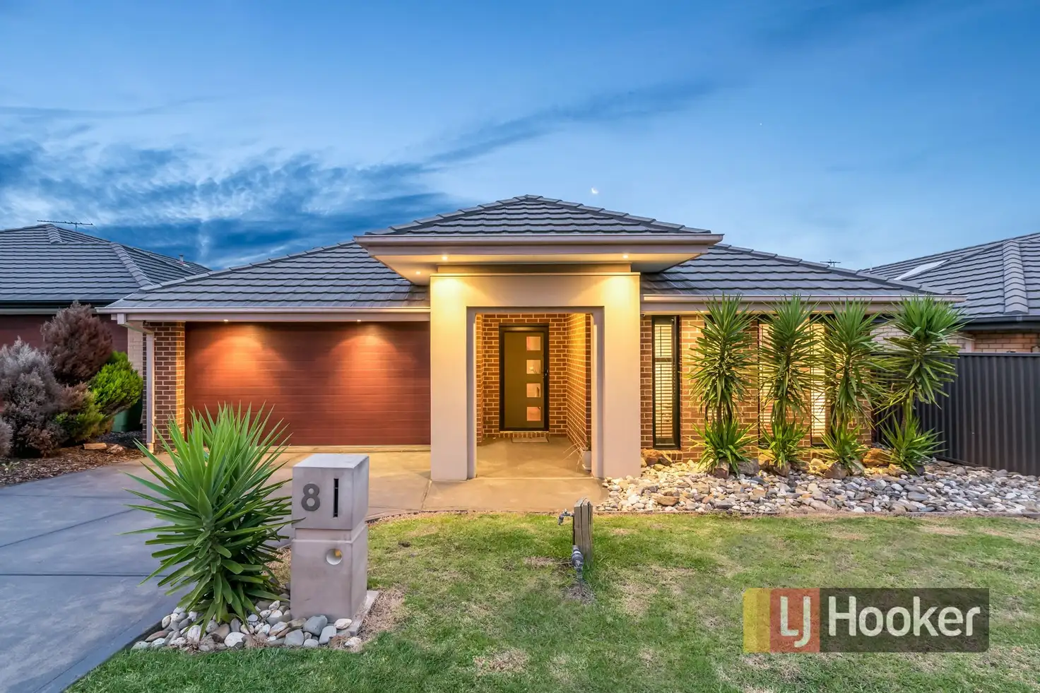 Main view of Homely house listing, 8 Perry Court, Pakenham VIC 3810