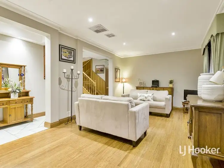 Second view of Homely house listing, 21 Cropley Court, Seabrook VIC 3028