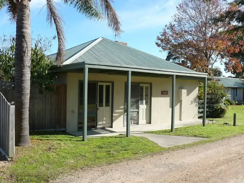 Main view of Homely unit listing, Unit 7/19 Toonalook Parade, Paynesville VIC 3880