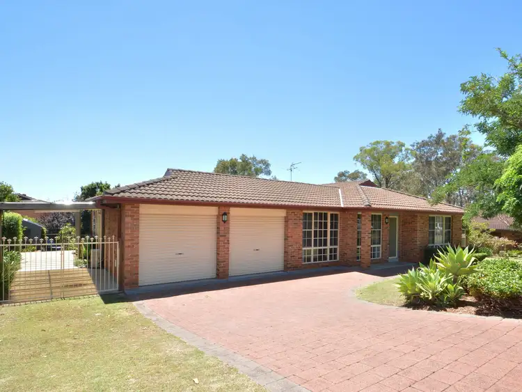 24 Stonehaven Drive, Metford NSW 2323