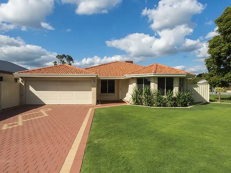 Main view of Homely house listing, 7 Range Court, High Wycombe WA 6057