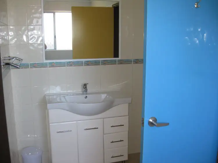 Fifth view of Homely house listing, 6 Keedes Court, Parmelia WA 6167