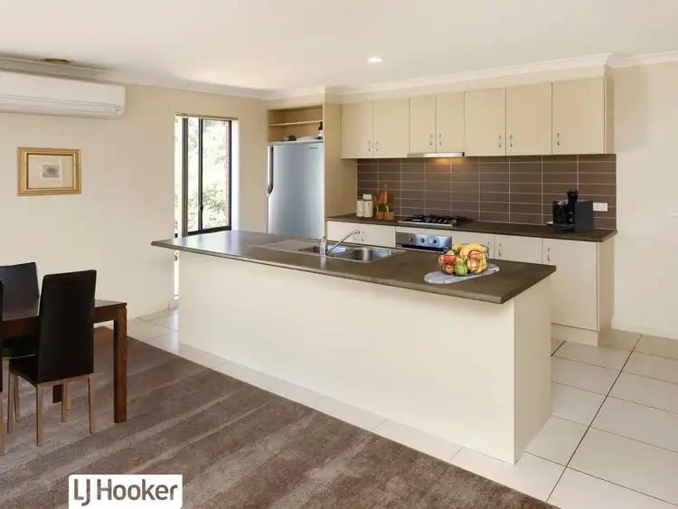 Fifth view of Homely house listing, 4 Harrie Place, Doreen VIC 3754