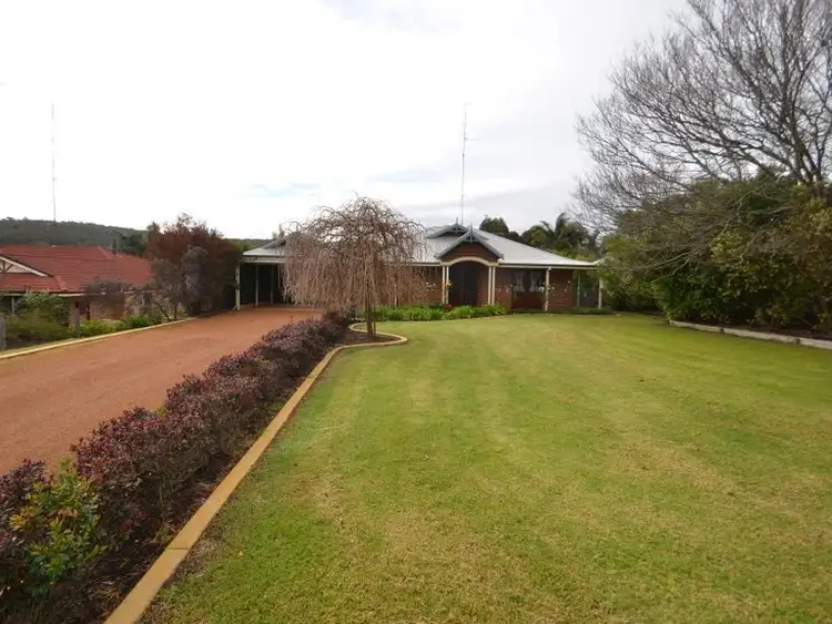 4 Jefferies Way, Harvey WA 6220
