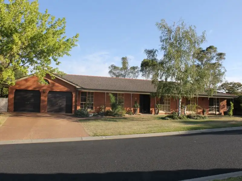 Main view of Homely house listing, 42 Barker Circuit, Kelso NSW 2795