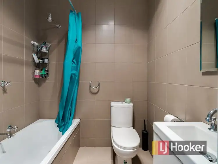 Sixth view of Homely house listing, 10 Hibiscus Court, Doveton VIC 3177