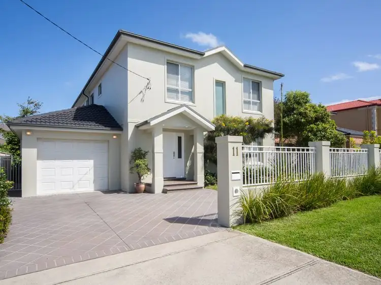 11 Wells Street, Chifley NSW 2036