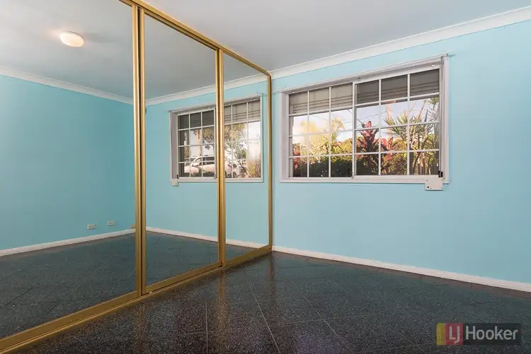 Fifth view of Homely house listing, 2 Sharland Place, Smithfield NSW 2164