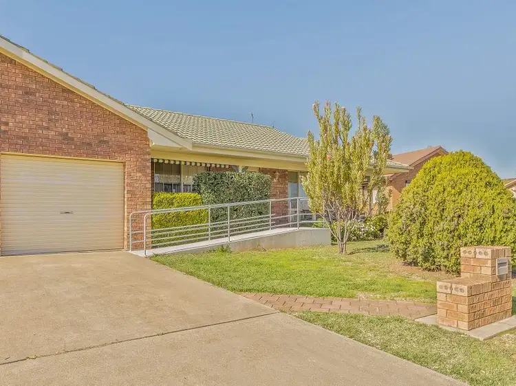 Main view of Homely unit listing, 1/16 Echuca Place, Cowra NSW 2794