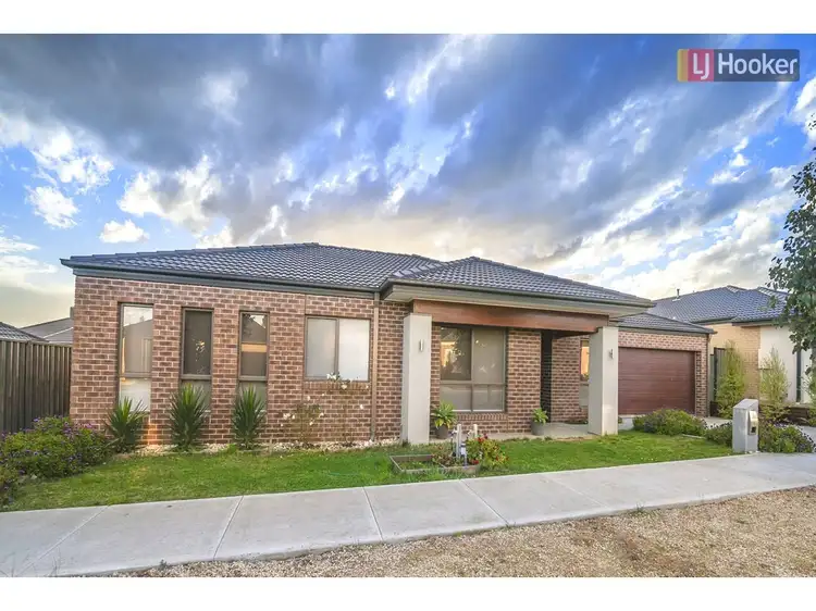 Main view of Homely house listing, 5 Montpellier Crescent, Craigieburn VIC 3064