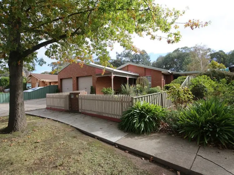 14 Diplomat Court, Benalla VIC 3672