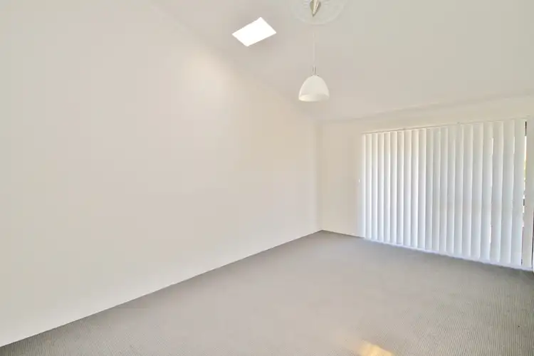 Second view of Homely villa listing, 17/142 Durham Street, Bathurst NSW 2795