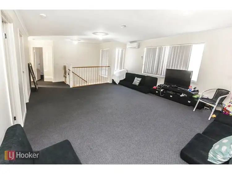 Sixth view of Homely house listing, 4 Pinehurst Rise, Craigieburn VIC 3064
