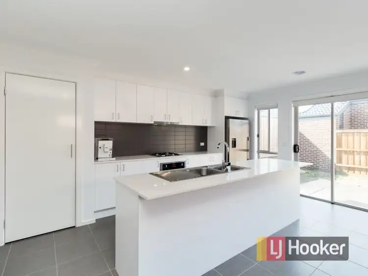 Sixth view of Homely house listing, 3 Tyalla Way, Pakenham VIC 3810