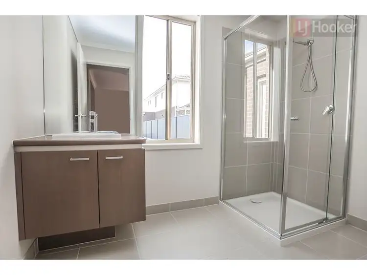 Sixth view of Homely house listing, 12 Fame Way, Craigieburn VIC 3064