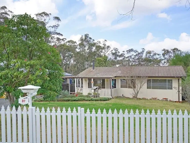 37 Stanley Street, Hill Top NSW 2575