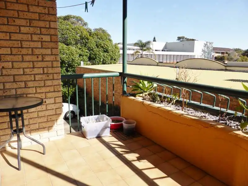 Main view of Homely unit listing, 2/62 Manning Street, Tuncurry NSW 2428