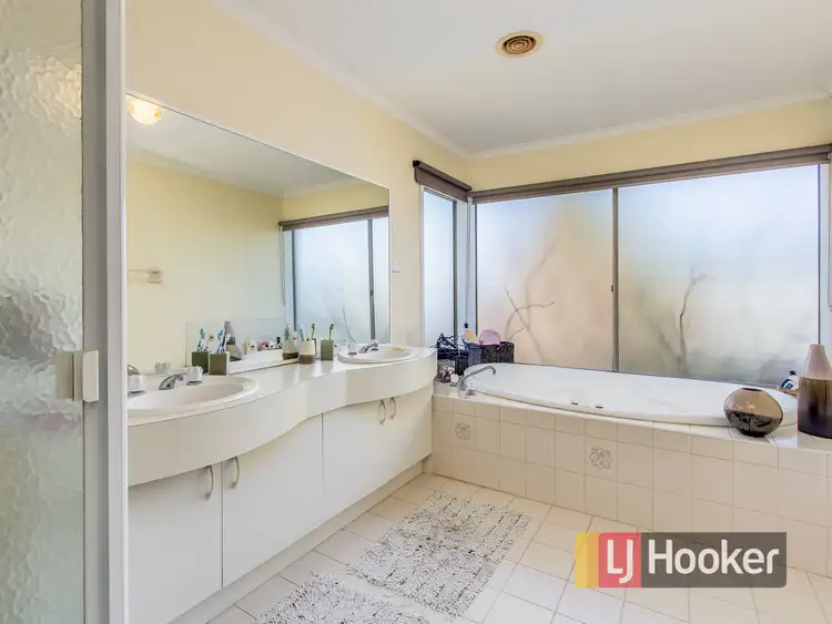 Sixth view of Homely house listing, 3 Nicole Close, Endeavour Hills VIC 3802